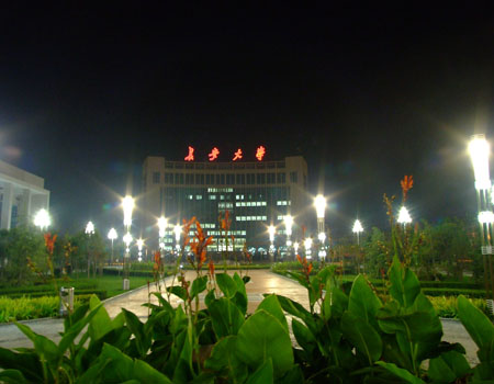 長安大學夜景圖